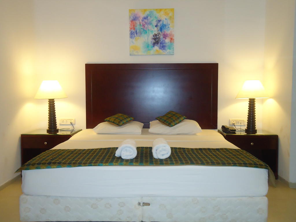 Colonia Santa Maria Hotel Baga Buitenkant foto