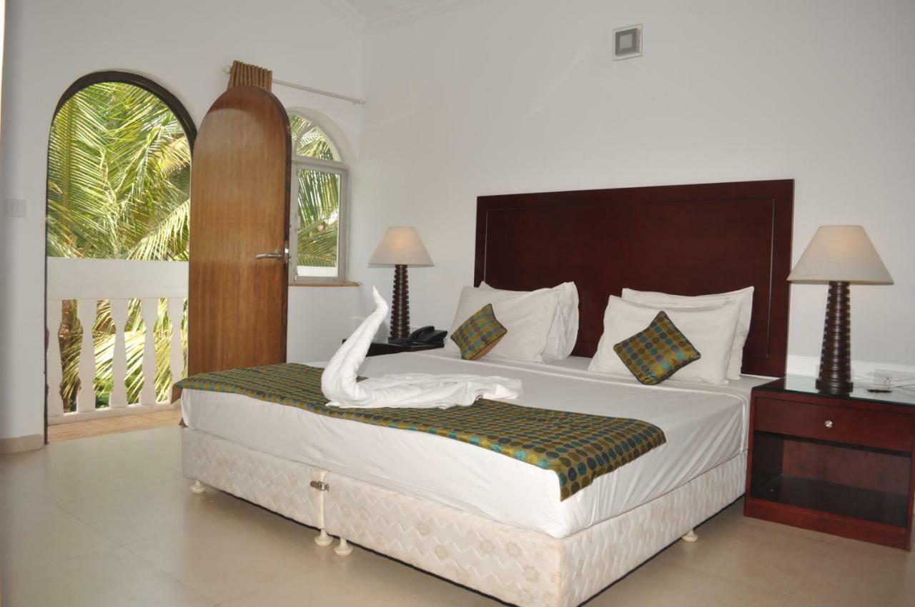 Colonia Santa Maria Hotel Baga Buitenkant foto